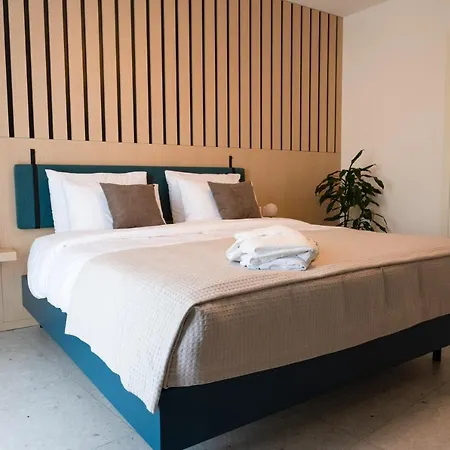 Townhouse17 Boutique