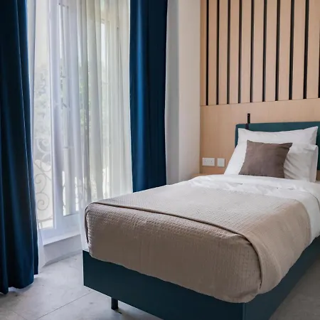 Townhouse17 Boutique Hotel 3*