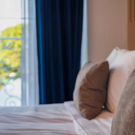 Townhouse17 Boutique Hotel 3*