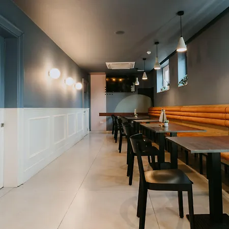 Townhouse17 Boutique 3*