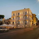Townhouse17 Boutique Отель