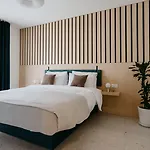 Townhouse17 Boutique 3* Victoria
