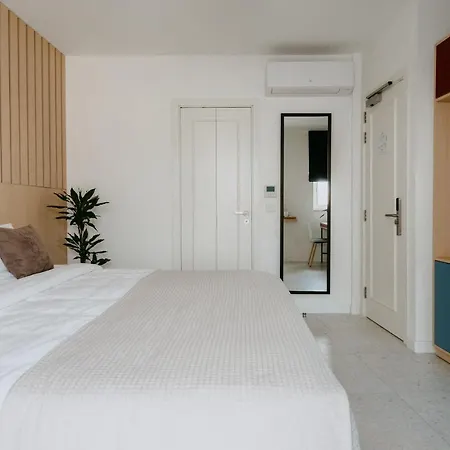 Townhouse17 Boutique ホテル 3*