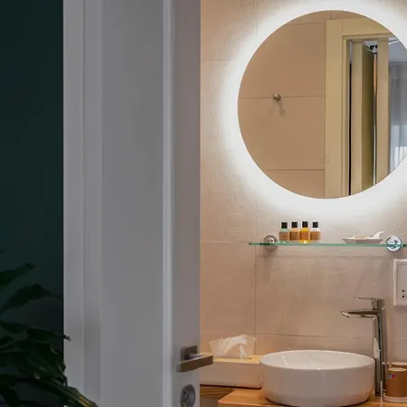 Townhouse17 Boutique 3*