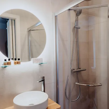 Townhouse17 Boutique ホテル 3*