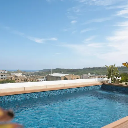 Townhouse17 Boutique 3* Виктория