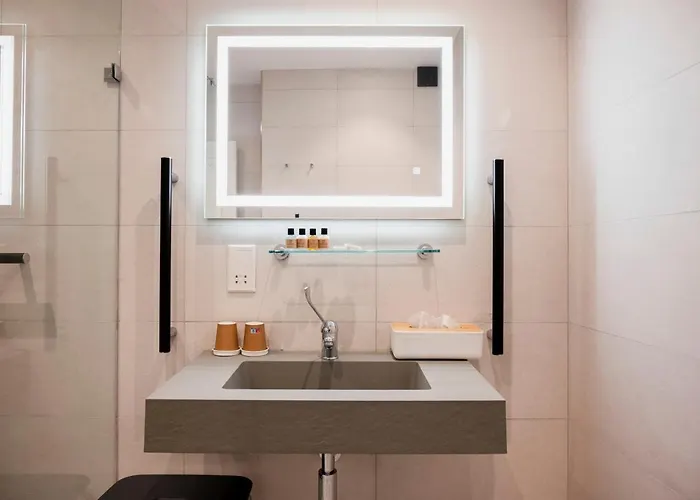 Otel Townhouse17 Boutique Victoria