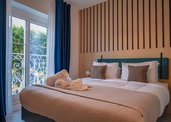 Townhouse17 Boutique ホテル 3*